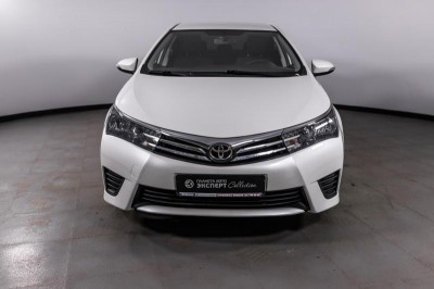 Toyota Corolla 1.6 CVT (122 л. с.)