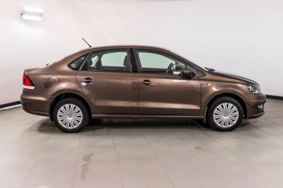 Volkswagen Polo 1.6 MT (105 л.с.) Comfortline