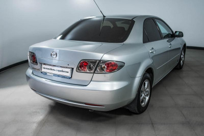 Mazda 6 1.8 MT (120 л. с.)