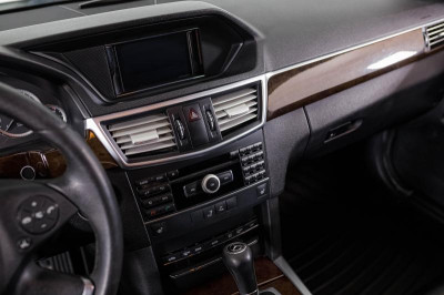 Mercedes-Benz E-Класс E 200 T BlueEfficiency 7G-Tronic Plus (184 л. с.)