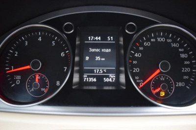 Volkswagen Passat CC 1.8 TSI DSG (152 л. с.)