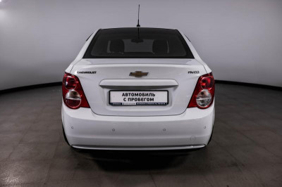 Chevrolet Aveo 1.6 MT (106 л. с.)