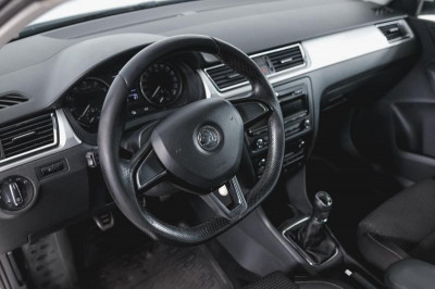 ŠKODA Rapid 1.6 MT (105 л. с.)