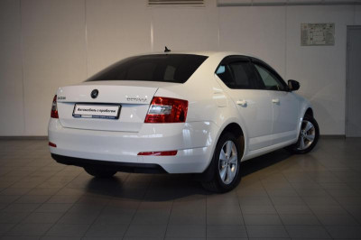ŠKODA Octavia 1.6 MT (110 л. с.)