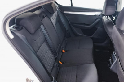 ŠKODA Octavia 1.6 MT (110 л. с.)