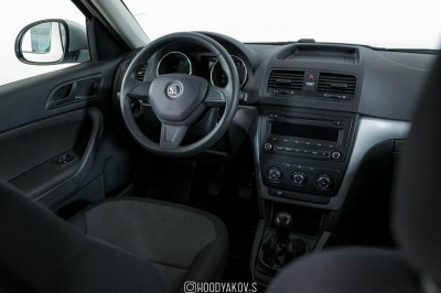 ŠKODA YETI 1.6 MT (110 л. с.) Active