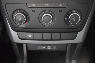ŠKODA YETI 1.6 MT (110 л. с.) Active Outdoor