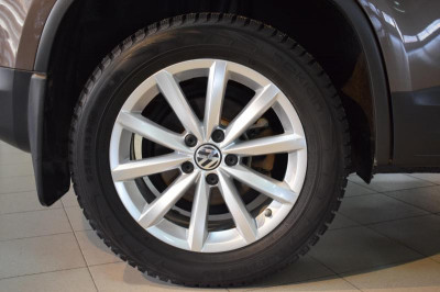 Volkswagen Tiguan 2.0 TSI 4Motion AT (180 л. с.) Avenue