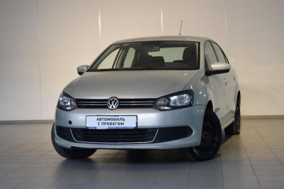 Volkswagen Polo 1.6 MT (105 л. с.)