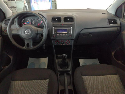 Volkswagen Polo 1.6 MT (105 л. с.)