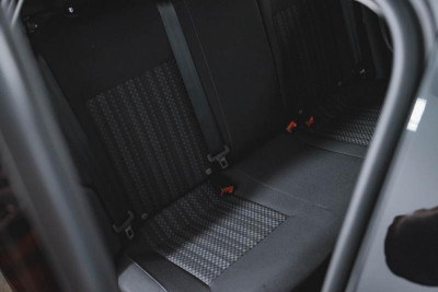Volkswagen Polo 1.6 MT (105 л. с.)