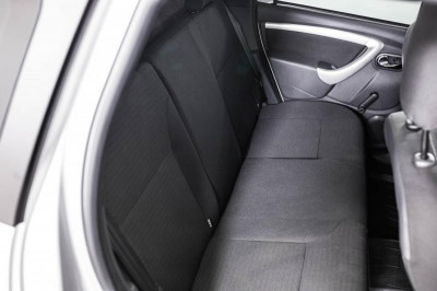 Nissan Terrano 1.6 MT (114 л. с.) Comfort