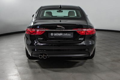 Jaguar XF 2.0 D AT (180 л. с.) Prestige