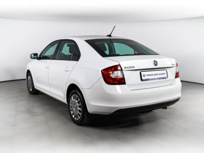 ŠKODA RAPID 1.6 AT (110 л. с.)