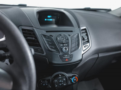 Ford Fiesta Седан 1.6 AT (105 л. с.)