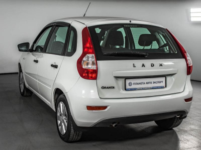 LADA Новая Granta хетчбэк 1.6 MT 8кл (87 л. с.)