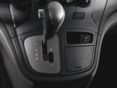 Hyundai H1 2.5 CRDi AT (145 л.с.)