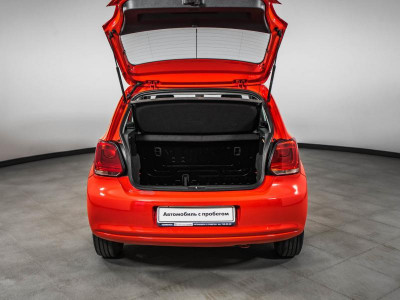 Volkswagen Polo 1.2 MT (70 л. с.)