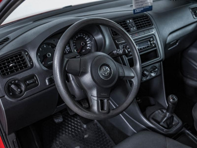 Volkswagen Polo 1.2 MT (70 л. с.)