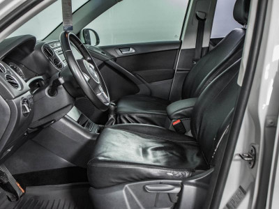 Volkswagen Tiguan 1.4 TSI BlueMotion MT (122 л. с.)