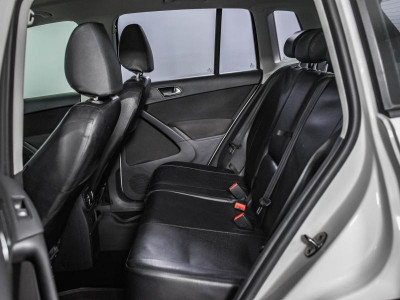 Volkswagen Tiguan 1.4 TSI BlueMotion MT (122 л. с.)