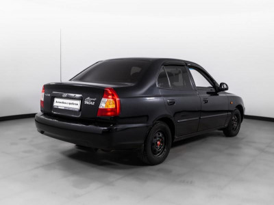 Hyundai Accent 1.5 MT (102 л. с.)