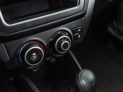 Kia Rio 1.4 AT (107 л. с.)