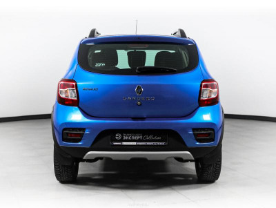 Renault Sandero Stepway 1.6 MT (102 л. с.)