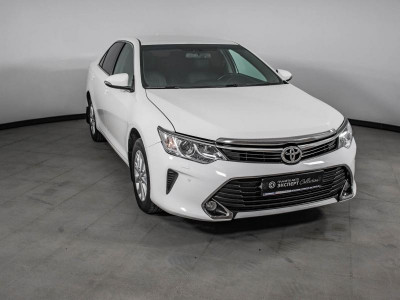 Toyota Camry 2.5 AT (181 л. с.)