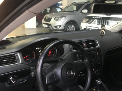 Volkswagen Jetta 1.4 TSI DSG (122 л. с.)