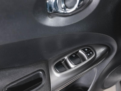 Nissan Juke 1.6 CVT (117 л. с.)