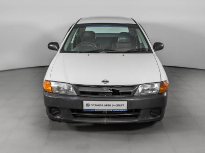 Nissan AD 1.3 AT (87 л.с.)