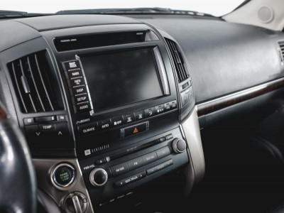 Toyota Land Cruiser 4.7 4WD AT (288 л. с.)