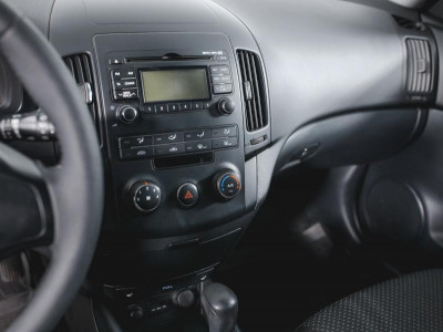 Hyundai i30 1.6 AT (126 л. с.)