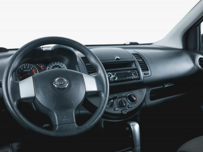 Nissan Note 1.6 AT (110 л. с.)