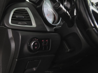 Opel Astra GTC 1.6 Turbo AT (180 л. с.)