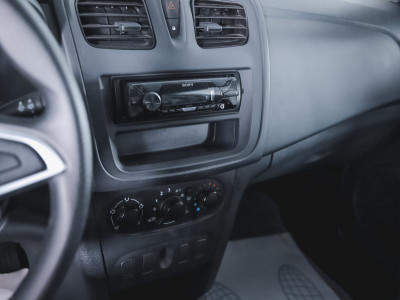 Renault Новый Logan 1.6 MT (82 л.с.)