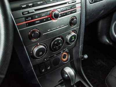 Mazda 3 1.6 AT (105 л. с.)