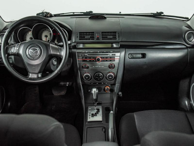 Mazda 3 1.6 AT (105 л. с.)