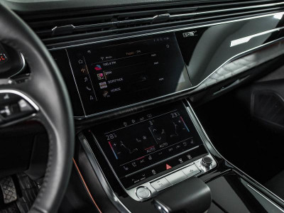 Audi Q8 55 TFSI Tiptronic quattro (340 л.с.)