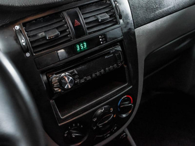 Daewoo Gentra 1.5 MT (107 л. с.)