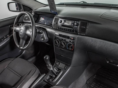 Toyota Corolla 1.6 MT (110 л.с.)