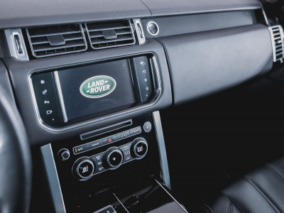 Land Rover Range Rover 4.4 SDV8 AT AWD (339 л. с.)