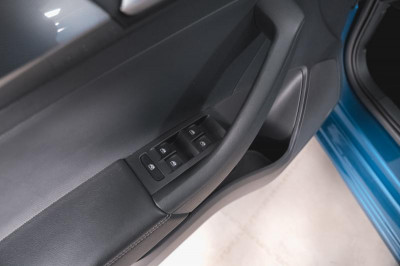 Volkswagen Новый Polo 1.6 MPI AT (110 л.с.) Status