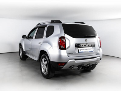 Renault Duster 2.0 AT 4x4 (143 л. с.)