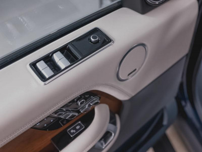 Land Rover Range Rover 3.0d AT (248 л.с.) 4WD