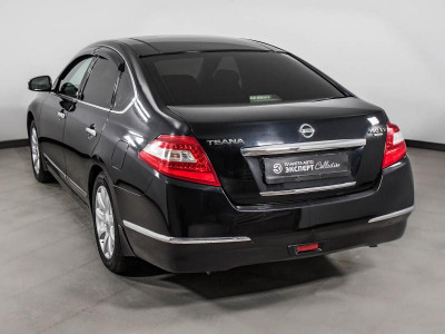 Nissan Teana 3.5 Xtronic (249 л. с.)