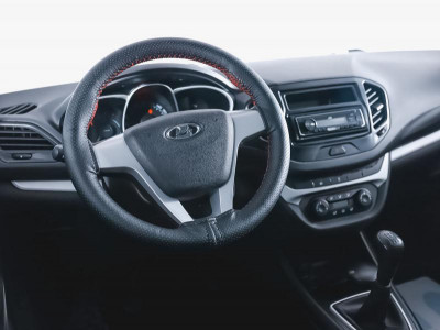 LADA Vesta 1.6 MT (106 л. с.)