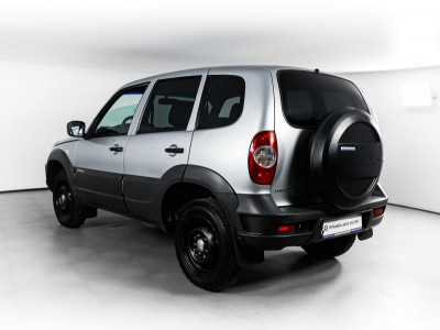 Chevrolet niva Niva 1.7 MT (79,6 л. с.)