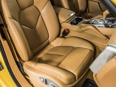 Porsche Cayenne S 4.8 Tiptronic AWD (400 л. с.)